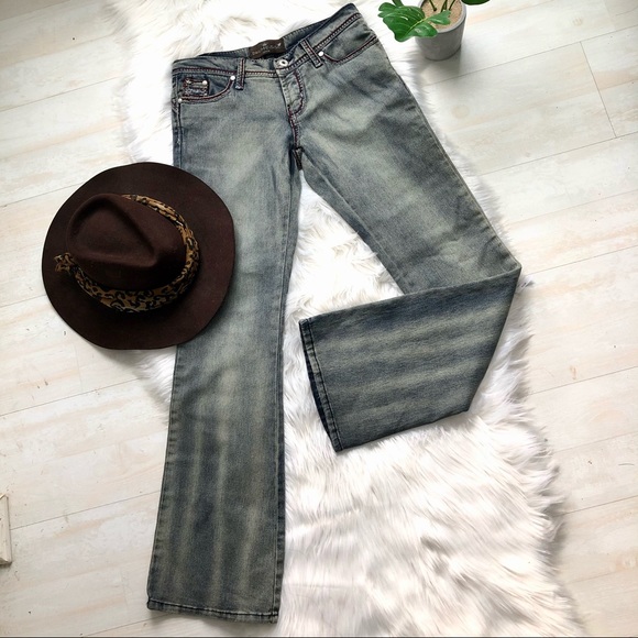 NWOT Duchesse Low Rise Boot Flare Distressed Jean